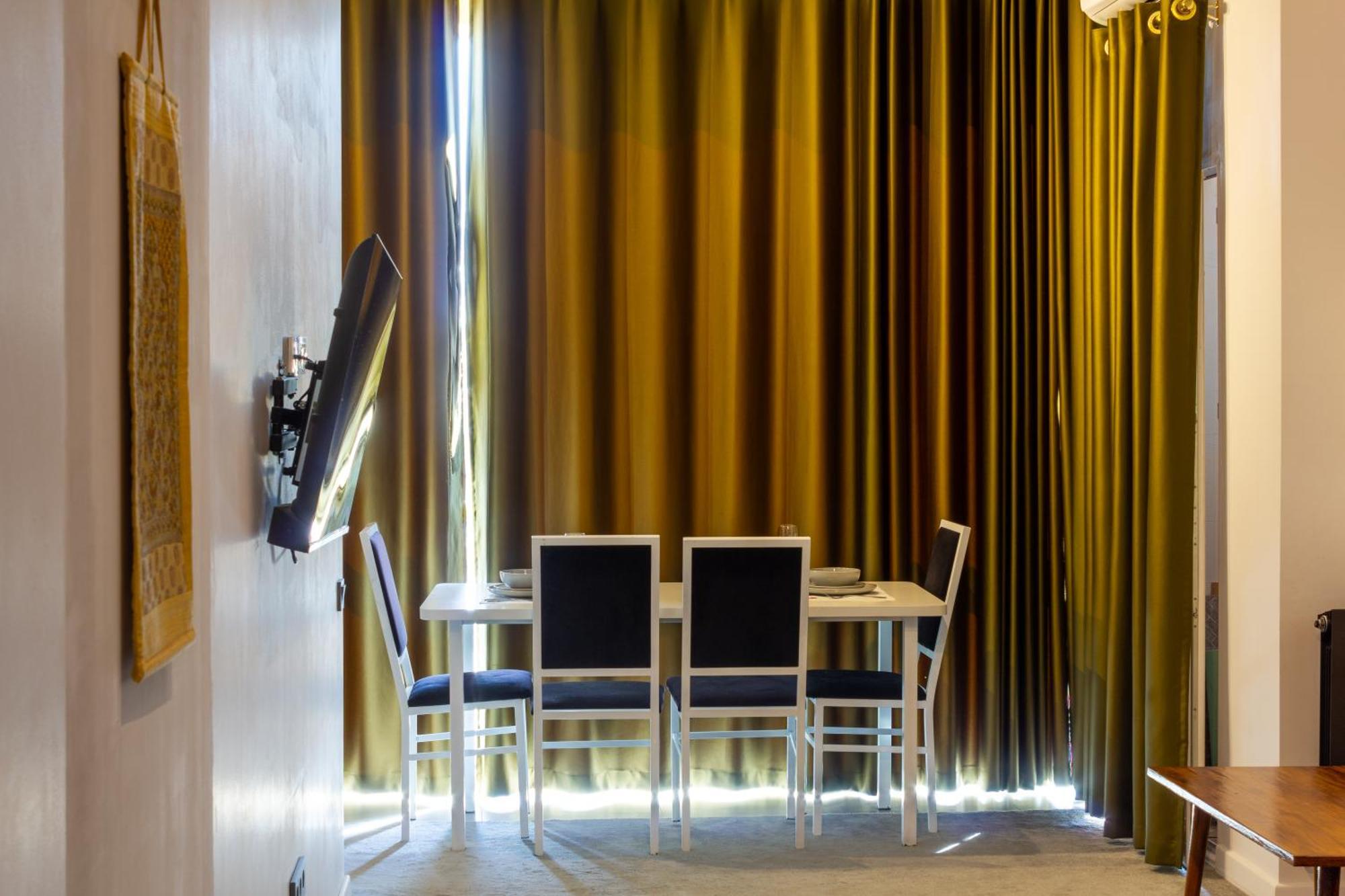9Th And 6Th Floor Stylish Apartments With Mountainvista บิชเคก ภายนอก รูปภาพ