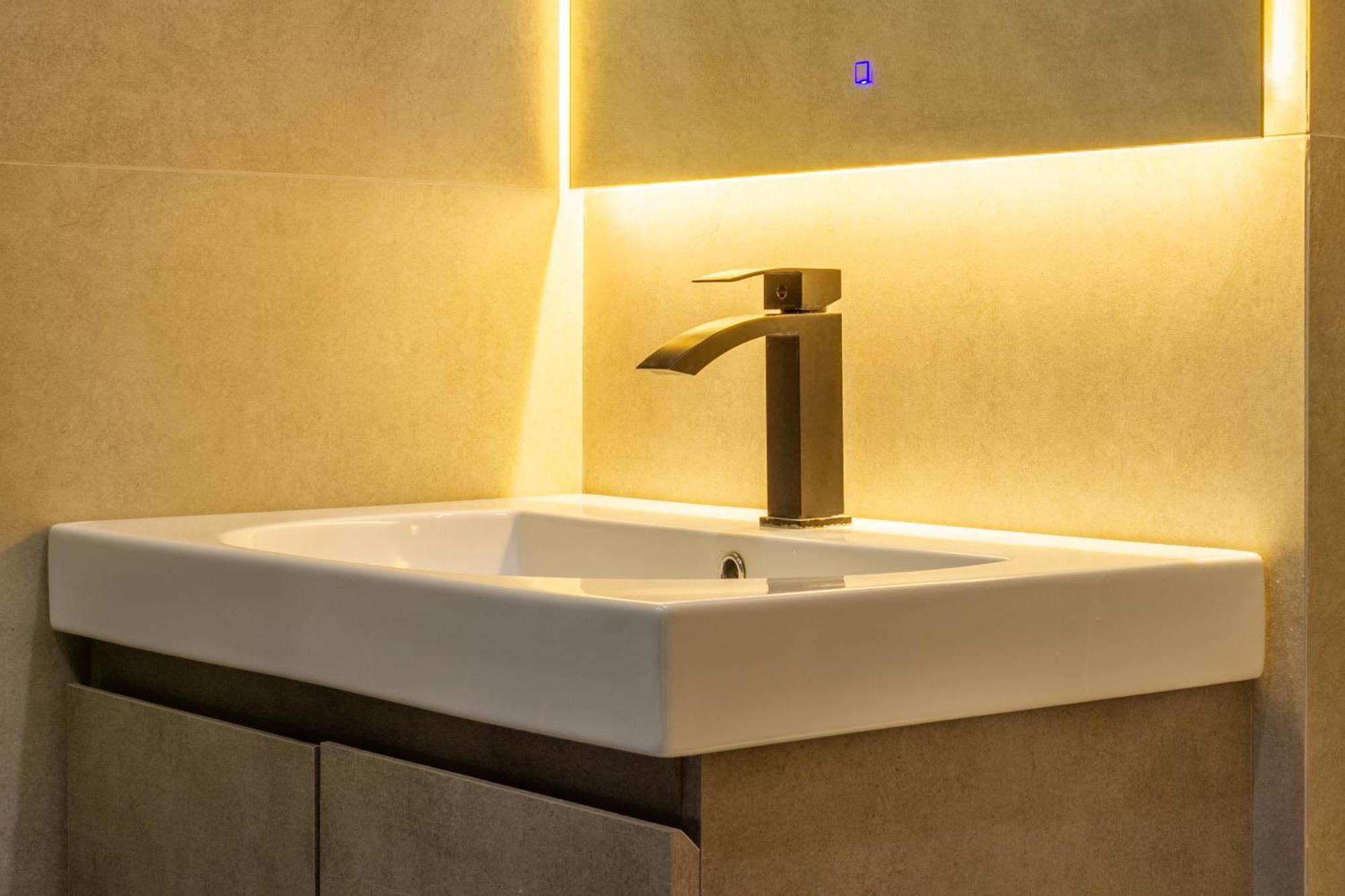 9Th And 6Th Floor Stylish Apartments With Mountainvista บิชเคก ภายนอก รูปภาพ