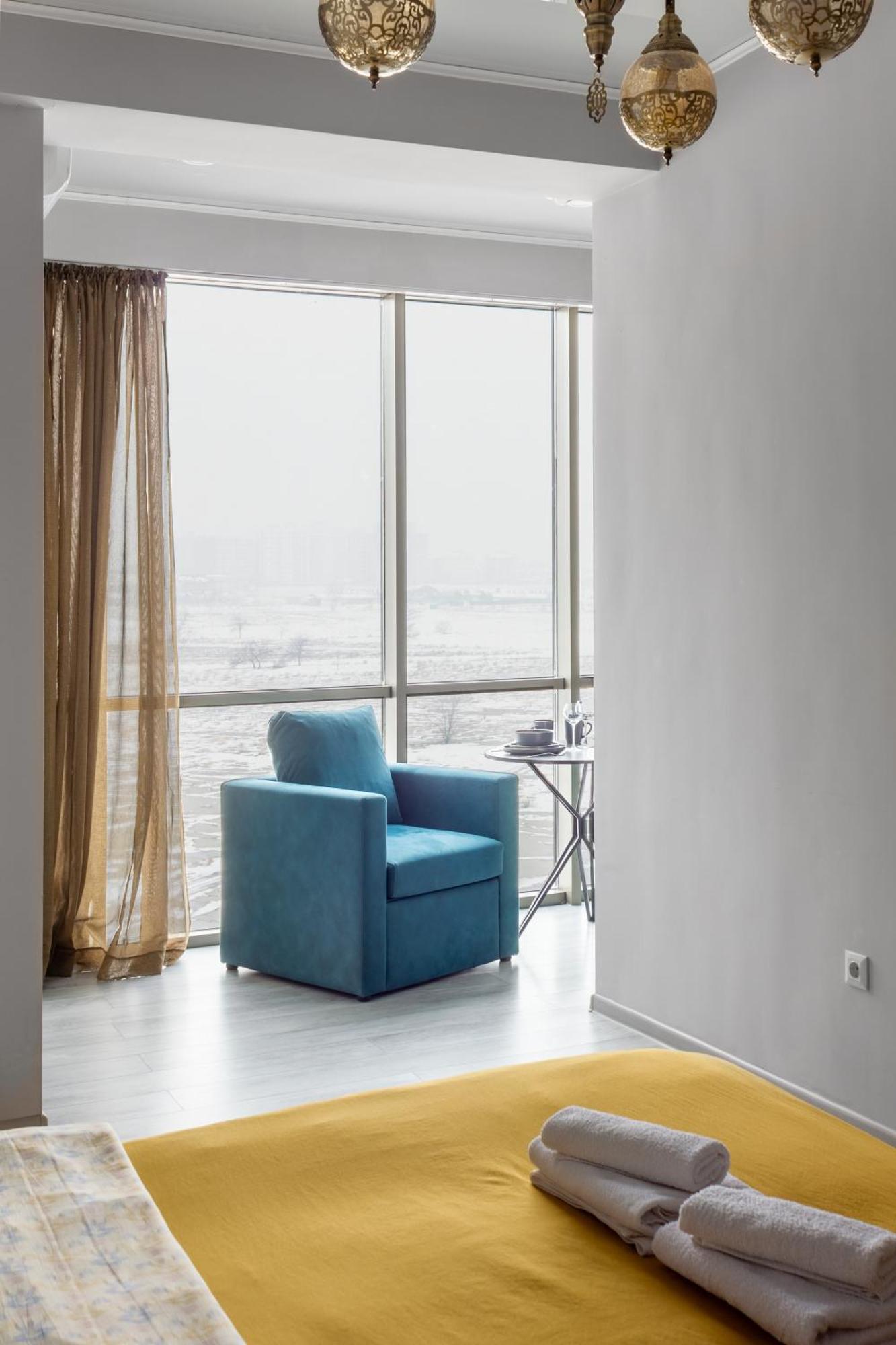 9Th And 6Th Floor Stylish Apartments With Mountainvista บิชเคก ภายนอก รูปภาพ